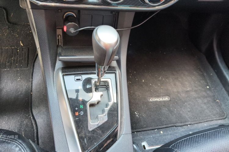 Toyota Corolla 2017 #16 Toyota Corolla 2017 car image #16