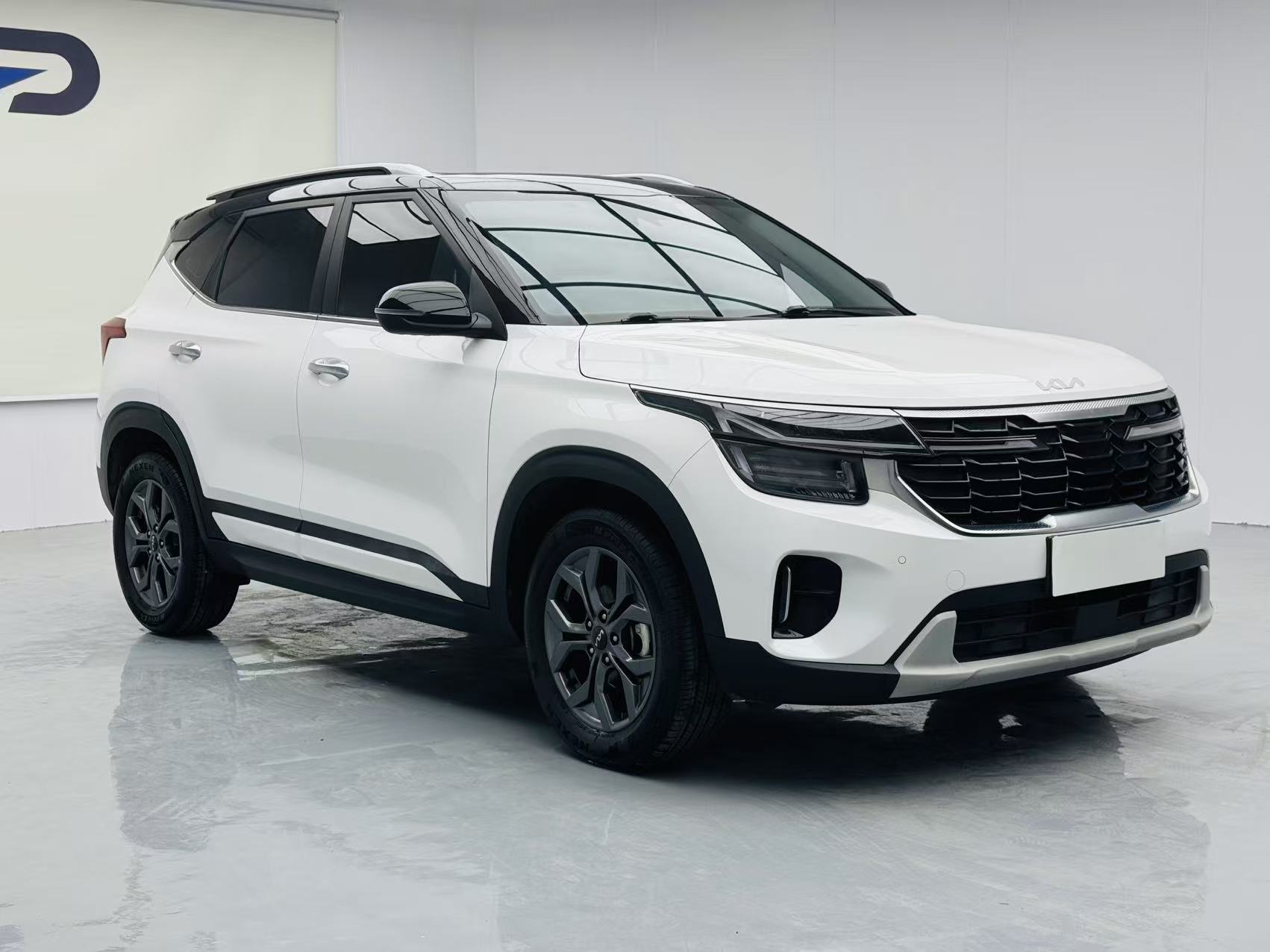 Kia Seltos 2023 #3 Kia Seltos 2023 car image #3