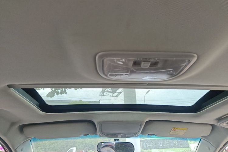 GEELY Emgrand 2015 immagine di auto #18