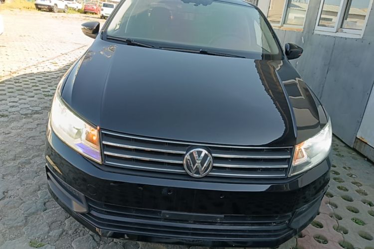 Volkswagen Santana 2018 car image #3