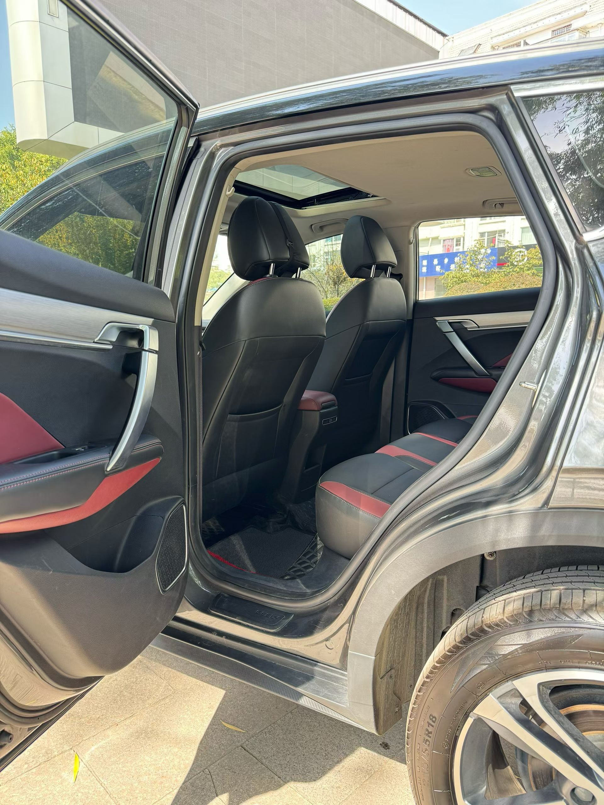 GEELY Coolray 2022 #9 GEELY Coolray 2022 car image #9