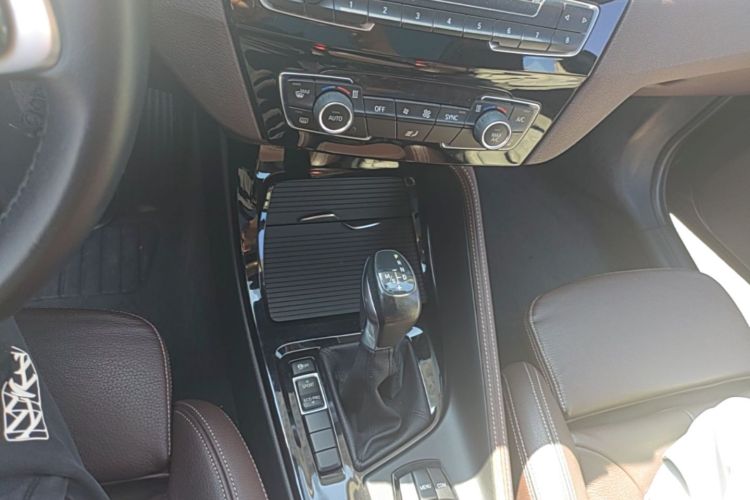 BMW X1 2019 #18 BMW X1 2019 car image #18