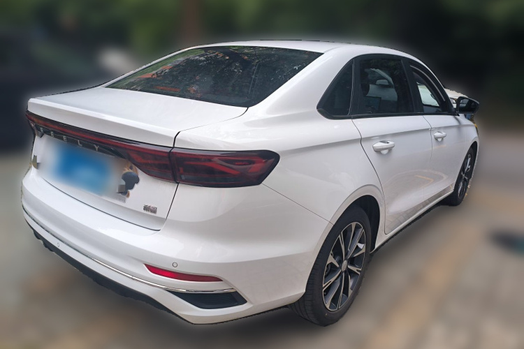 GEELY Emgrand 2025 #5 GEELY Emgrand 2025 car image #5