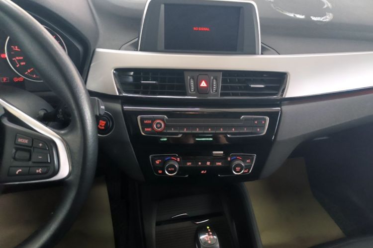 BMW X1 2017 car image #13