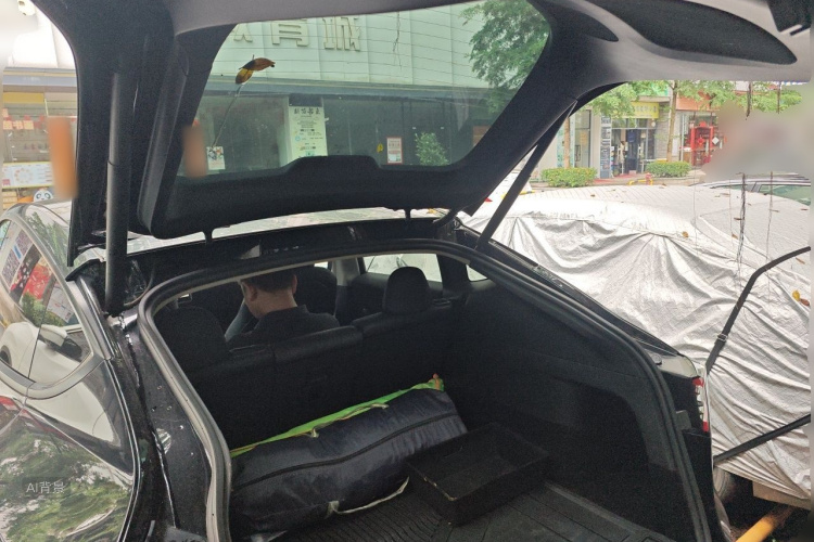 Tesla Model Y 2022 #21 Tesla Model Y 2022 car image #21