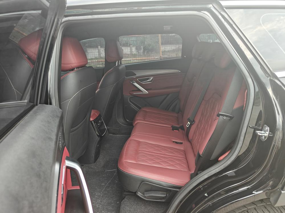 Jetour X70 PLUS 2024 car image #8