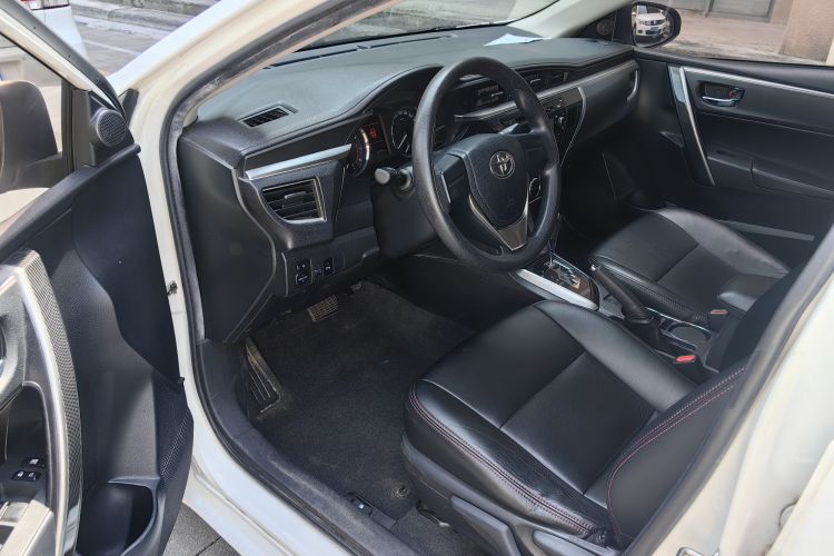 Toyota Corolla 2015 car image #9