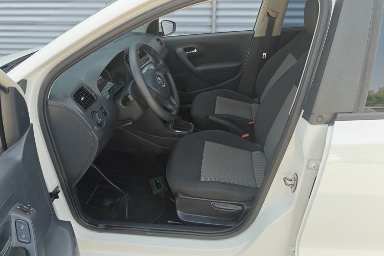 Volkswagen Polo 2017 imagem de carro #15