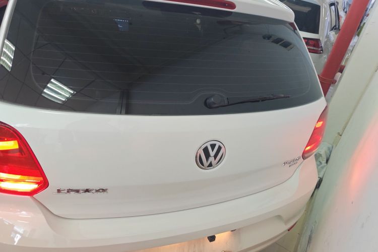 Volkswagen Polo 2018 car image #6