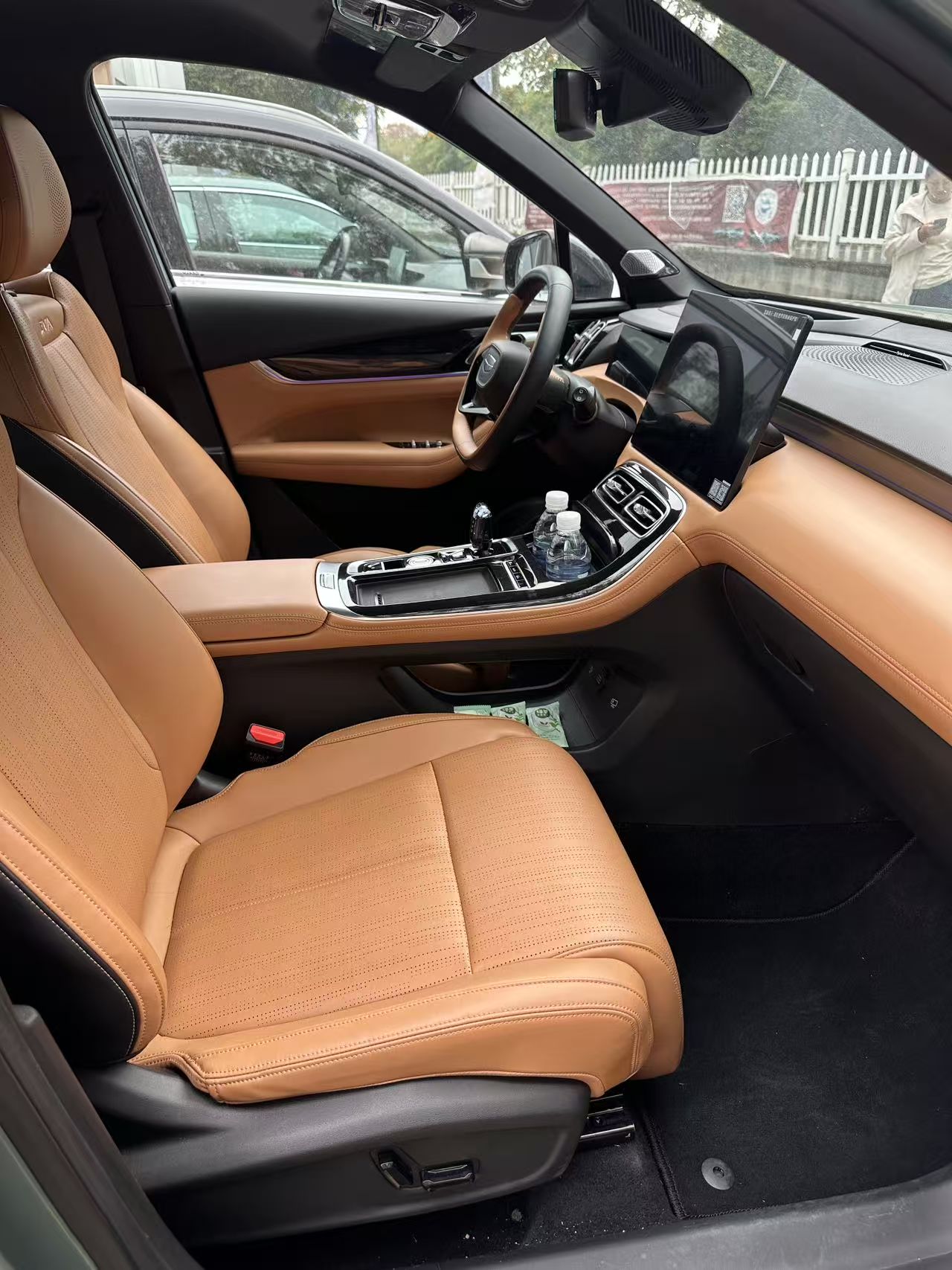 GEELY Boyue L 2025 immagine di auto #6