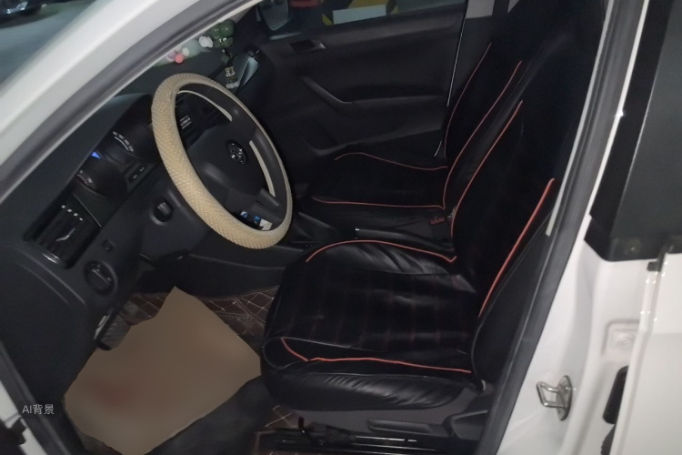 Skoda Rapid 2020 car image #17