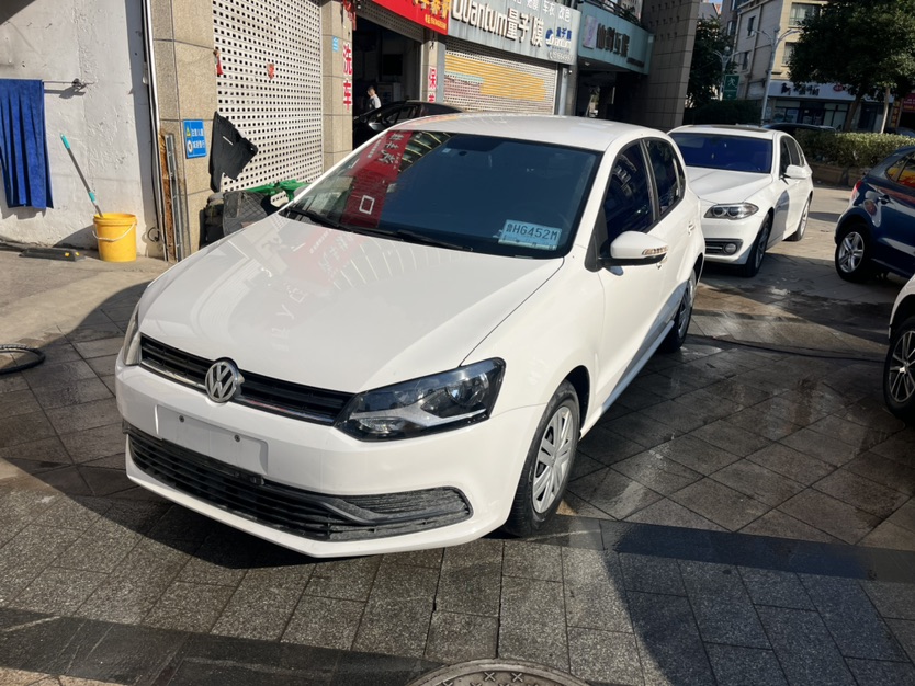Volkswagen Polo 2019 Volkswagen Polo 2019 صورة سيارة