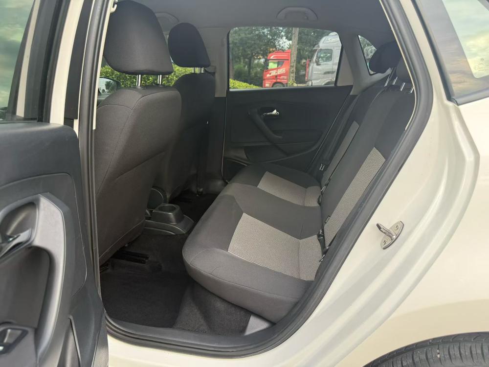 Volkswagen Polo 2017 #9 Volkswagen Polo 2017 car image #9