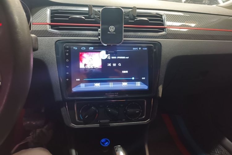 Volkswagen Santana 2018 #13 Volkswagen Santana 2018 car image #13