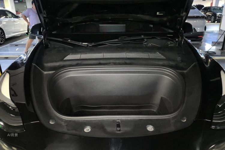 Tesla Model Y 2021 car image #22