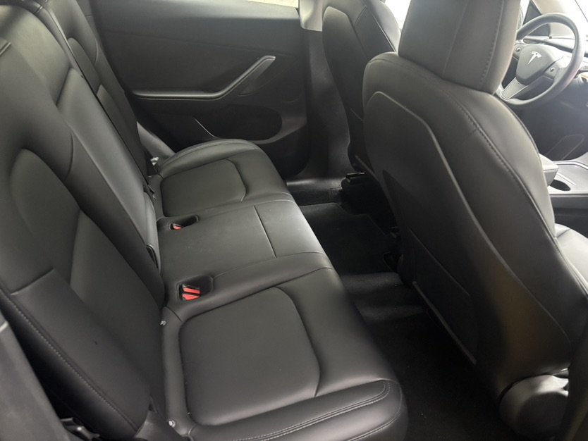 Tesla Model Y 2021 #5 Tesla Model Y 2021 car image #5