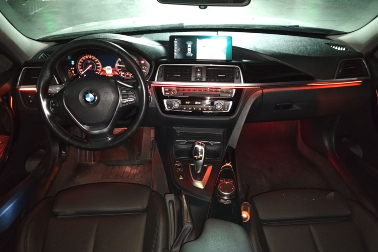 BMW 3 Series 2018 #10 BMW 3 Series 2018 immagine di auto #10