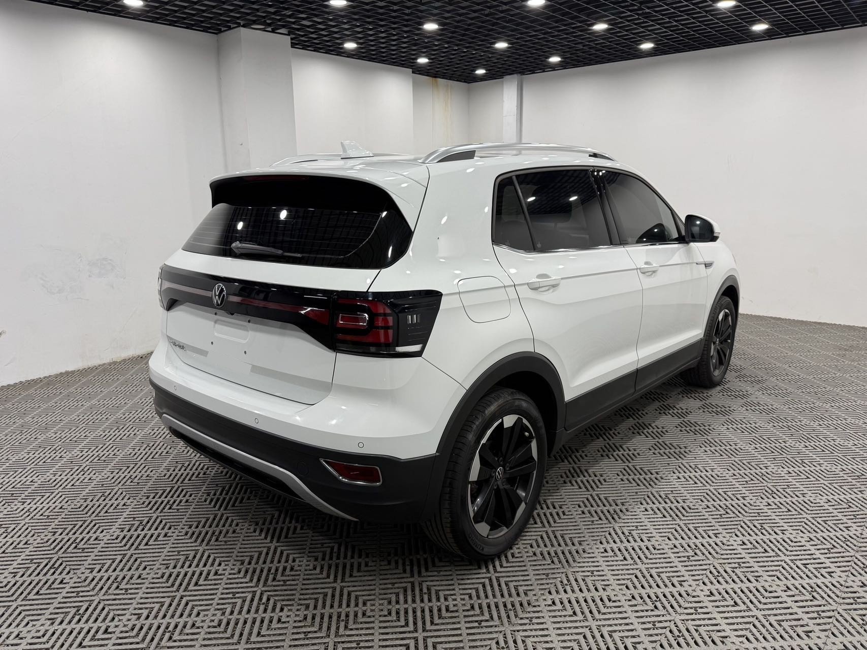 Volkswagen Tacqua 2023 изображение автомобиля #7