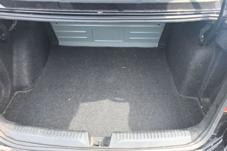 Volkswagen Santana 2016 car image #19