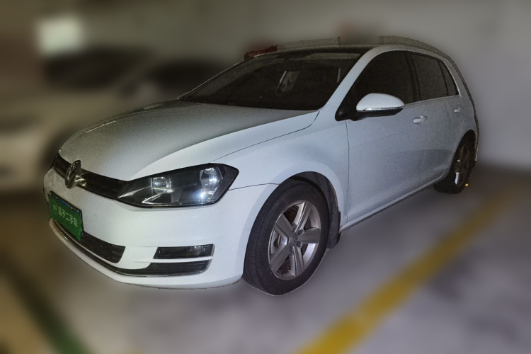 Volkswagen Golf 2016 car image #2