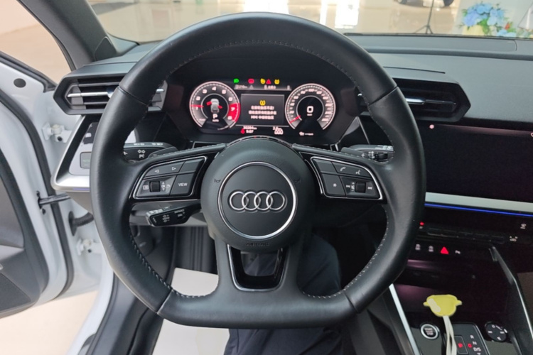 Audi A3 2021 immagine di auto #11