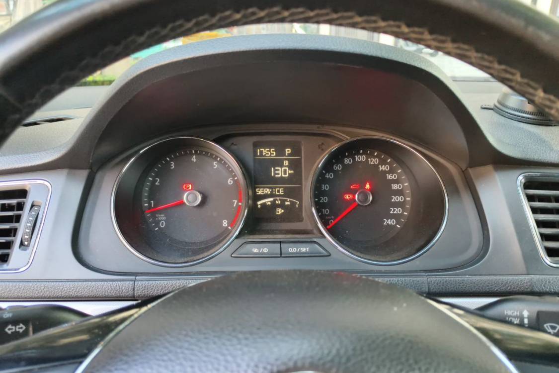 Volkswagen Lavida 2018 car image #24