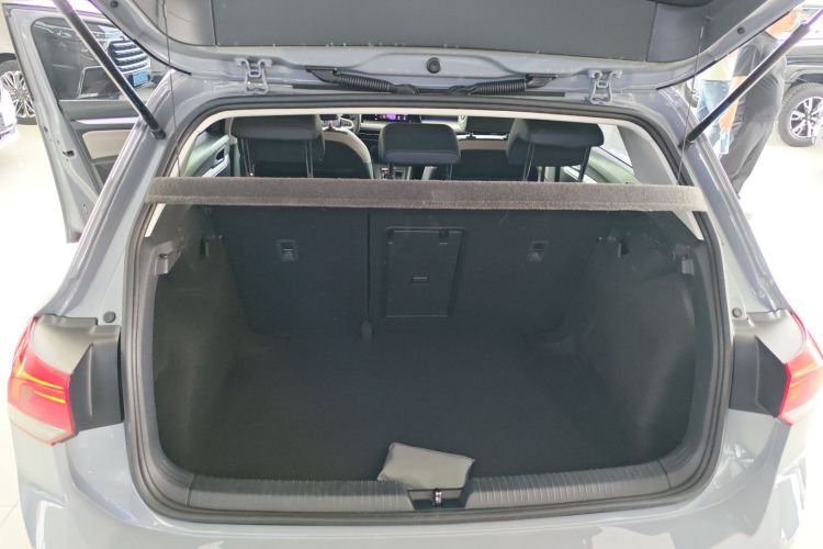 Volkswagen Golf 2021 imagem de carro #19