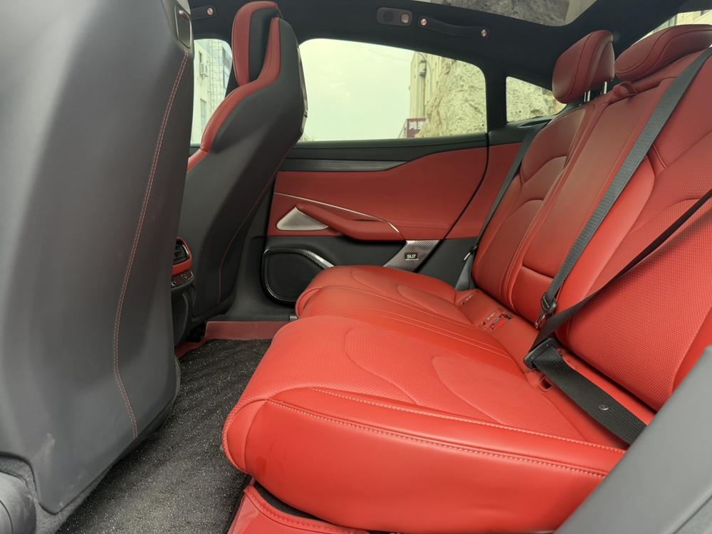 MI SU7 2024 car image #28