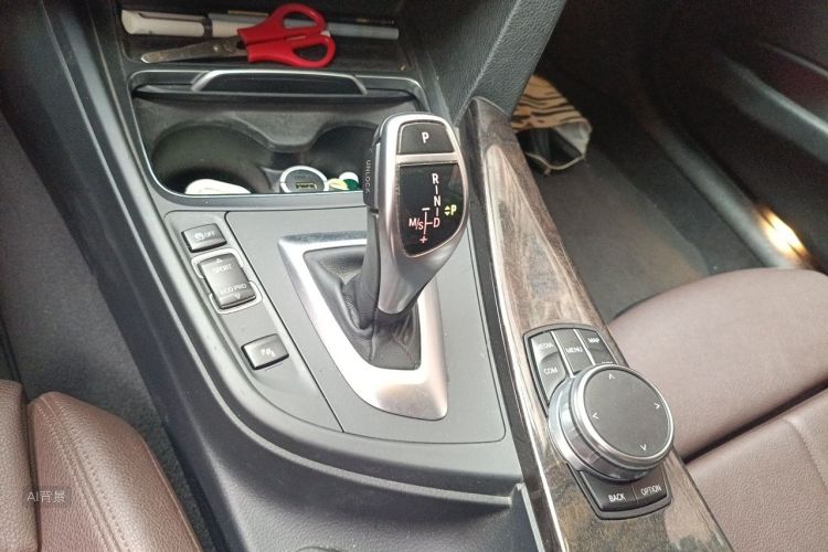 BMW 3 Series 2019 #16 BMW 3 Series 2019 car image #16