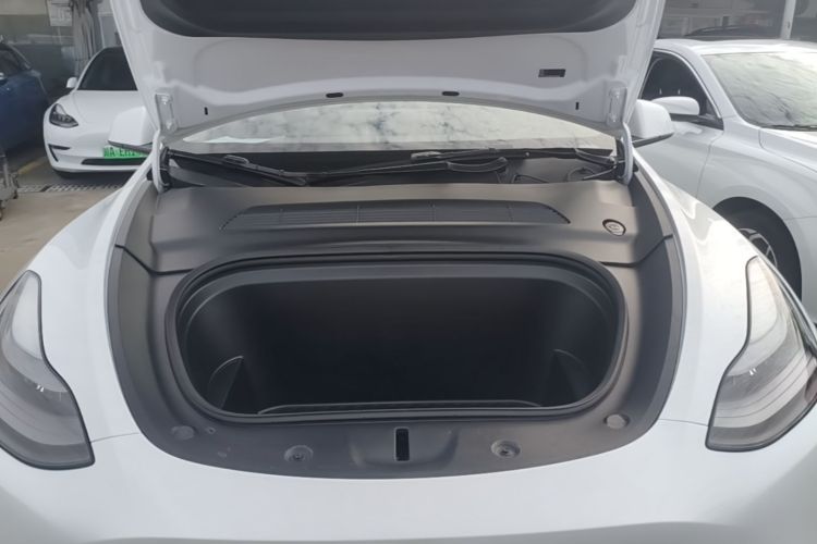 Tesla Model Y 2022 #22 Tesla Model Y 2022 car image #22
