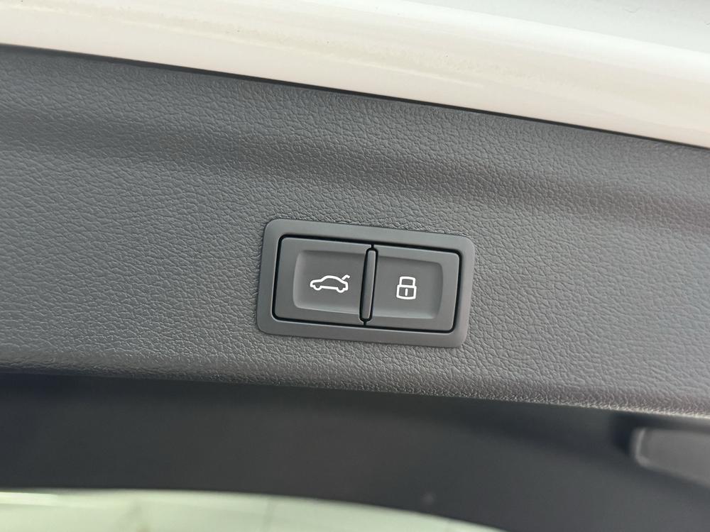 Audi Q3 2023 immagine di auto #13