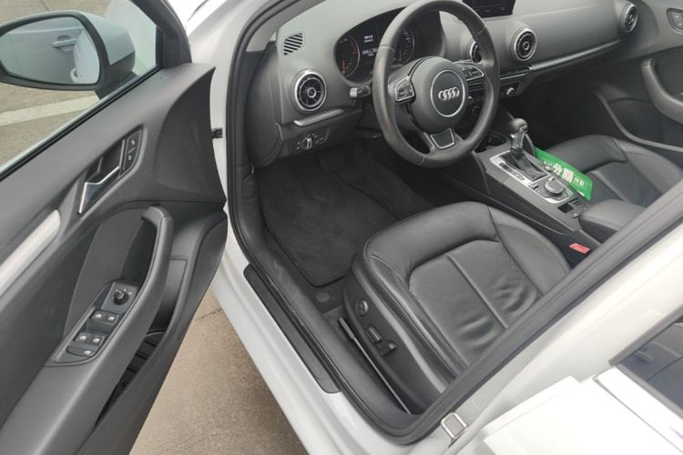 Audi A3 2015 immagine di auto #12