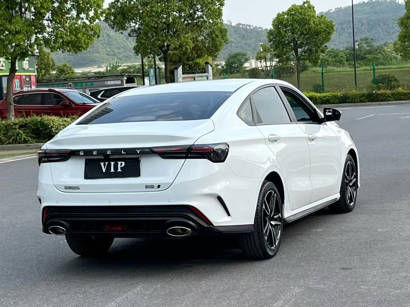 GEELY Binray 2025 car image #9