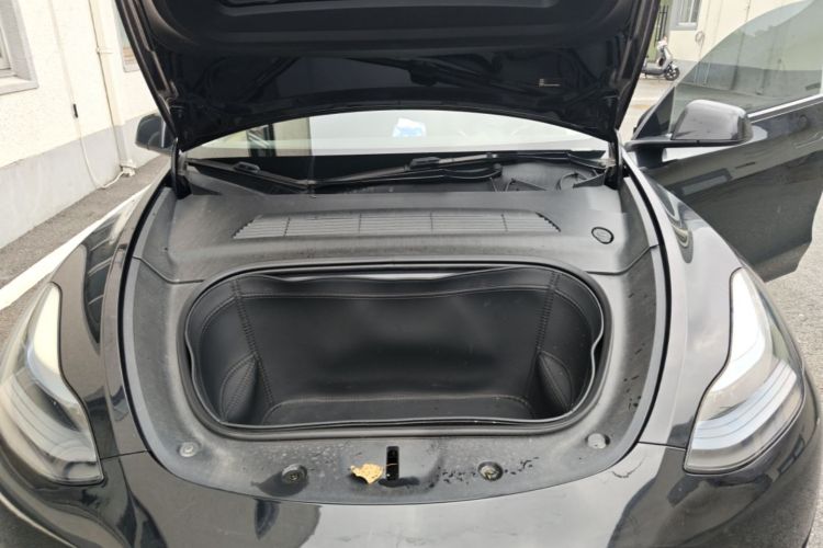 Tesla Model Y 2022 #20 Tesla Model Y 2022 car image #20