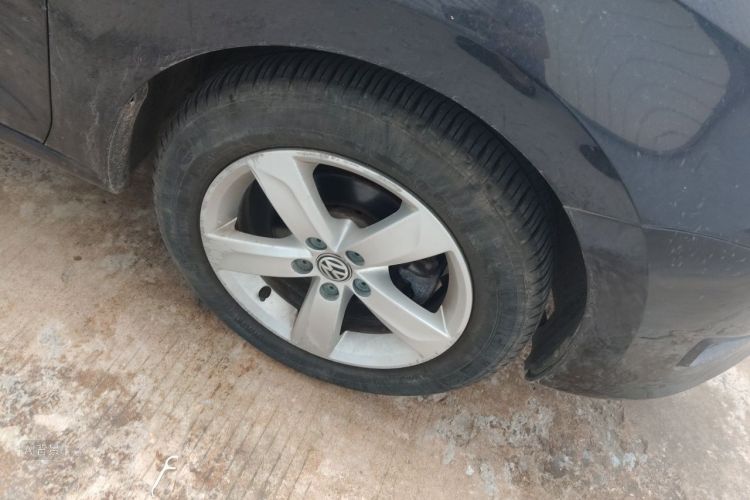 Volkswagen Santana 2015 car image #9