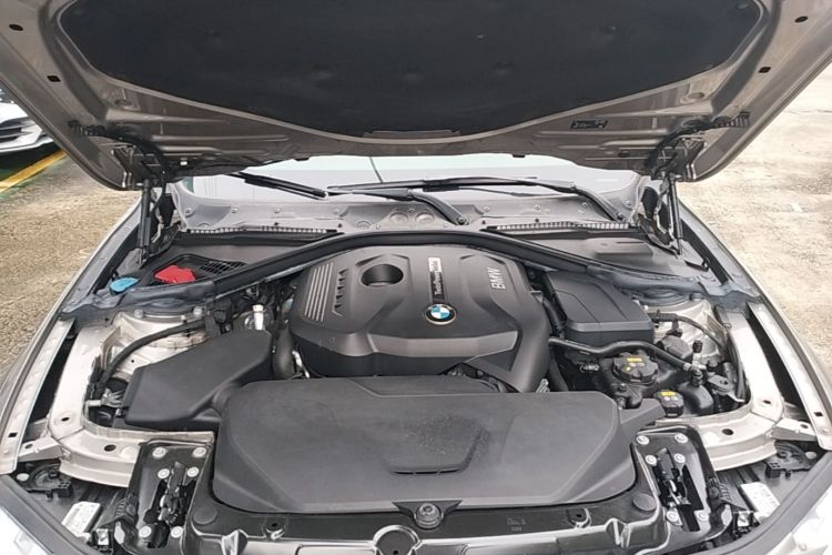 BMW 3 Series 2019 #20 BMW 3 Series 2019 car image #20