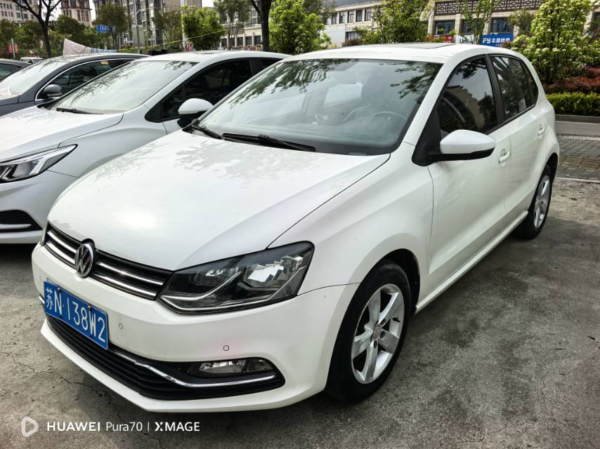 Volkswagen Polo 2014 Volkswagen Polo 2014 car image