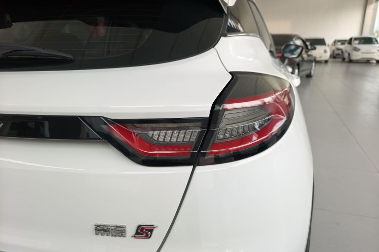 GEELY Emgrand S 2022 #8 GEELY Emgrand S 2022 car image #8