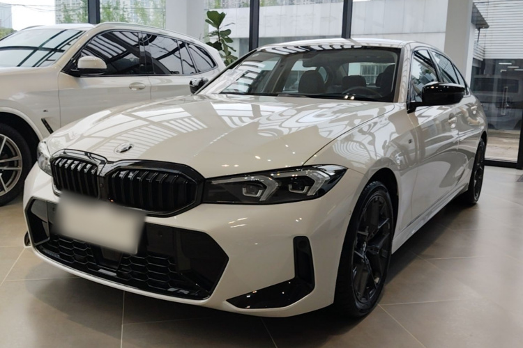 BMW 3 Series 2024 #2 BMW 3 Series 2024 car image #2