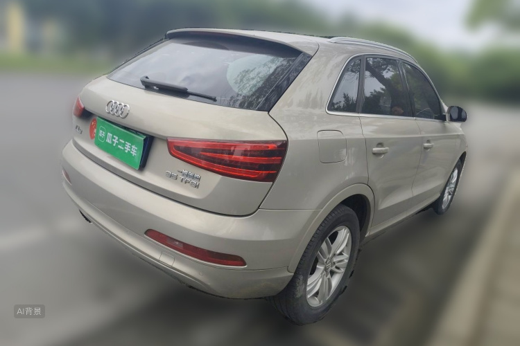 Audi Q3 2016 car image #7