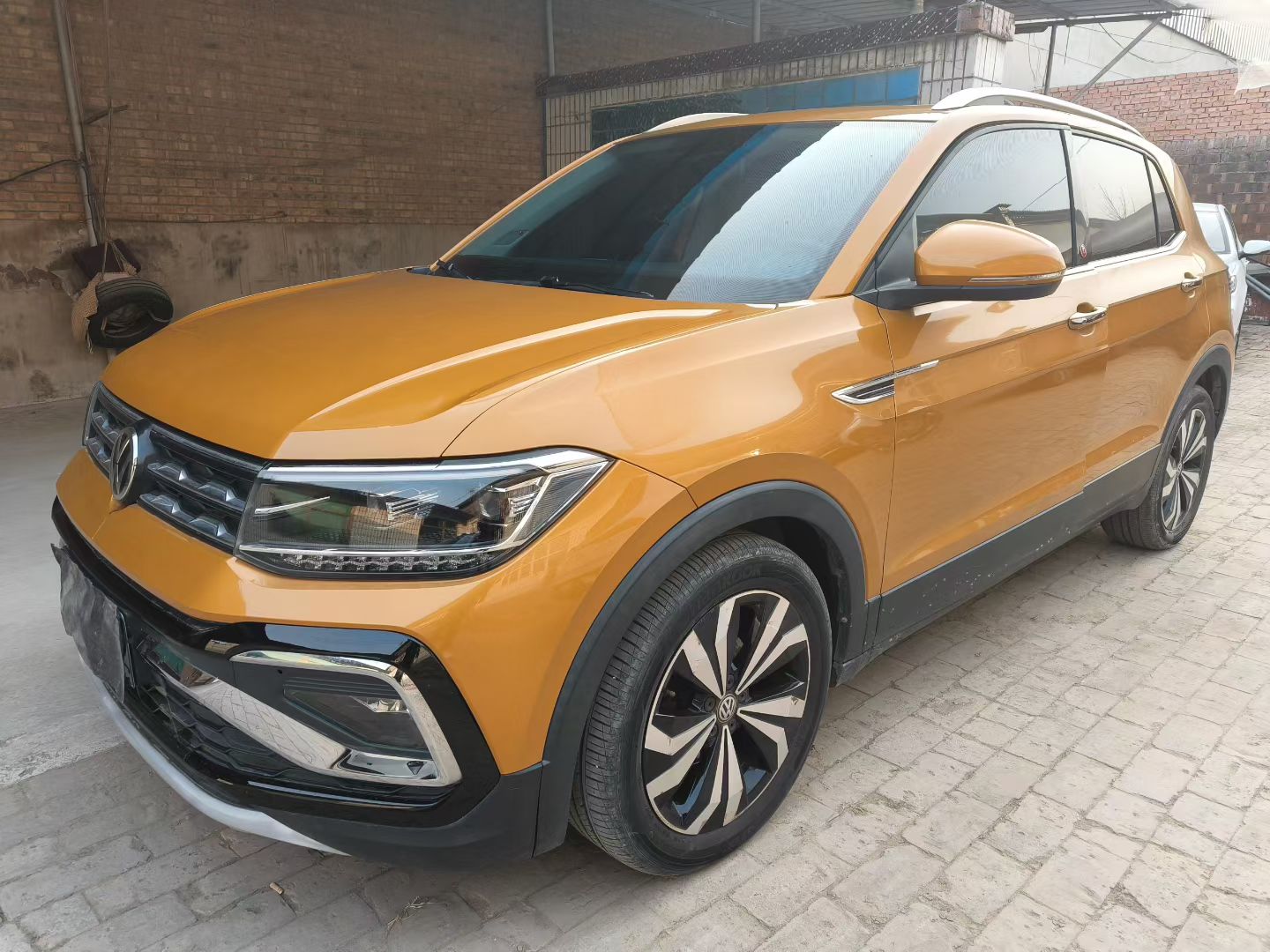 Volkswagen T-Cross 2020 Volkswagen T-Cross 2020 car image