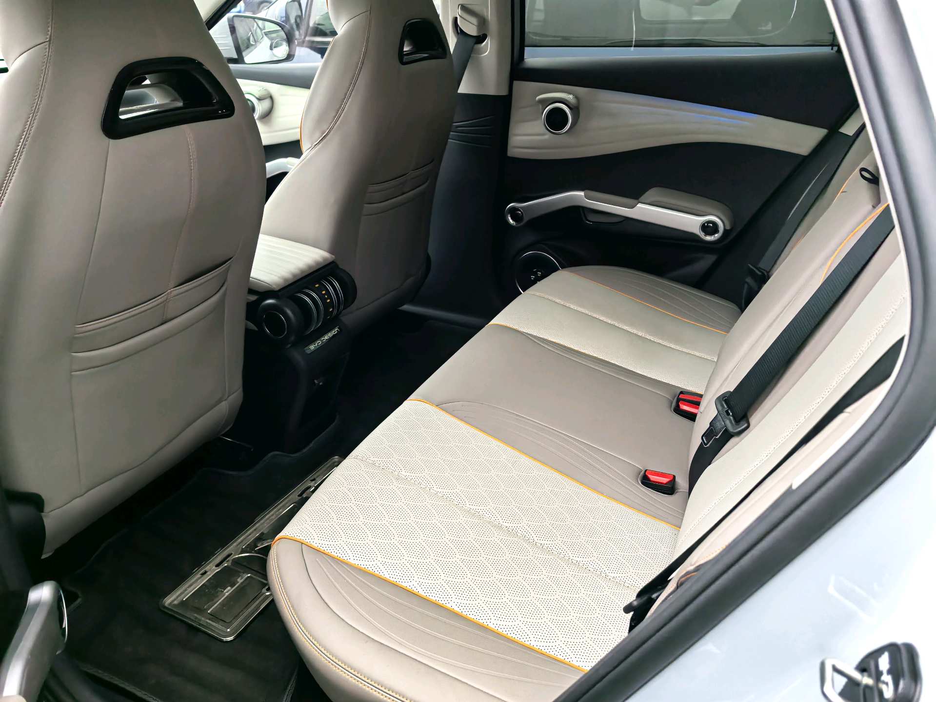 比亚迪 元PLUS 2024 汽车图片 #4