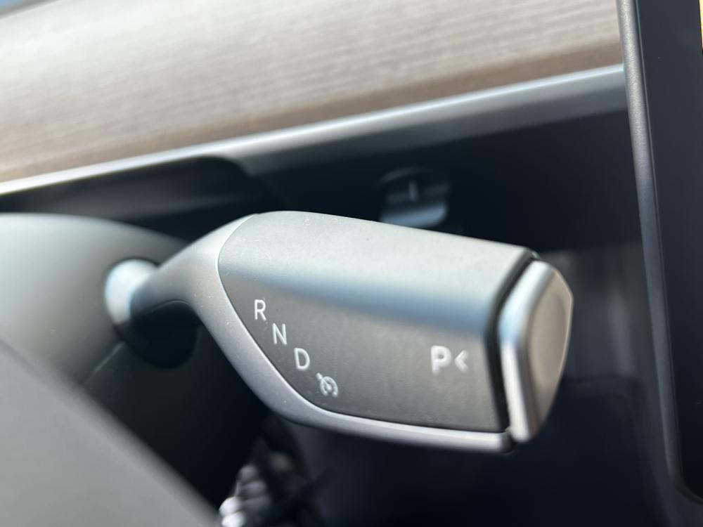 Tesla Model 3 2022 car image #14