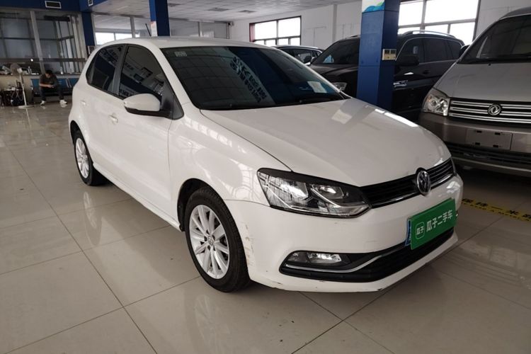 Volkswagen Polo 2015 #4 Volkswagen Polo 2015 car image #4