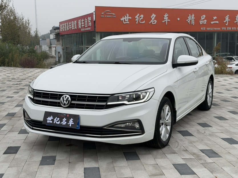 Volkswagen Bora 2019 immagine di auto 