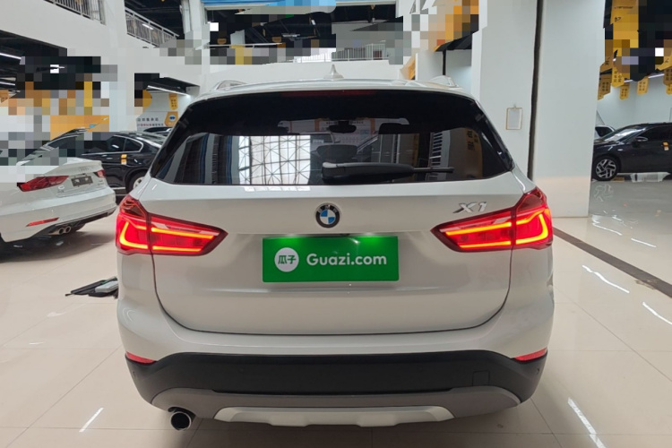 BMW X1 2018 #6 BMW X1 2018 car image #6