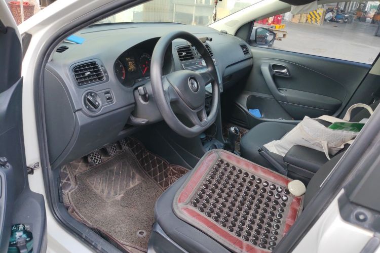 Volkswagen Polo 2016 #18 Volkswagen Polo 2016 car image #18