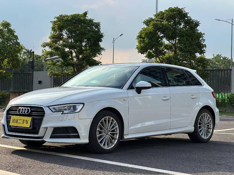 Audi A3 2018 car image 