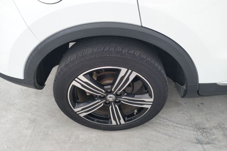 MG ZS 2019 car image #10