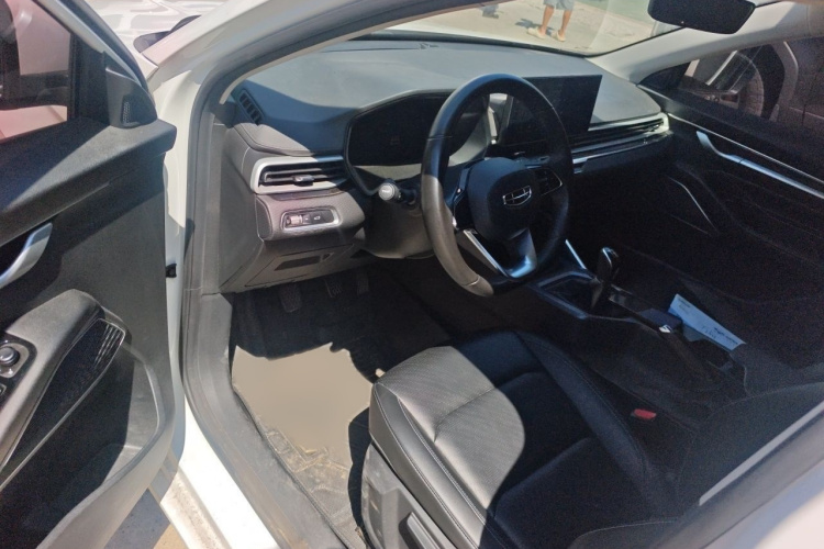 GEELY Emgrand 2023 #13 GEELY Emgrand 2023 car image #13